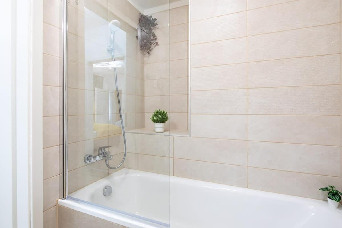 Appartamento Free Parking - Balcony - Sunny - New Budapest Esterno foto